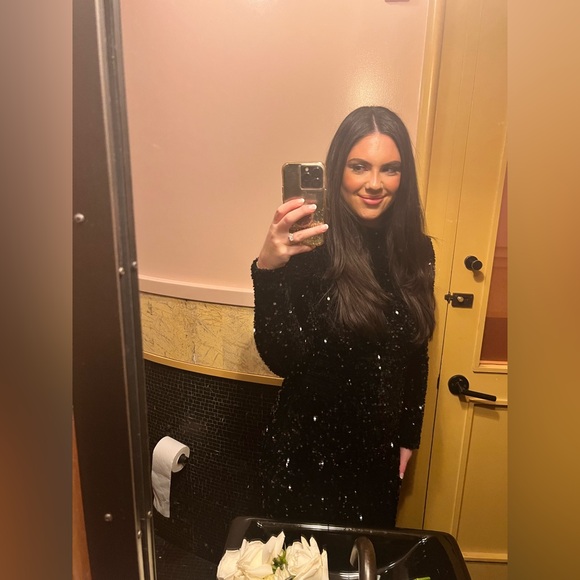 Likely KERRY GOWN, Size 6 - Picture 7 of 8